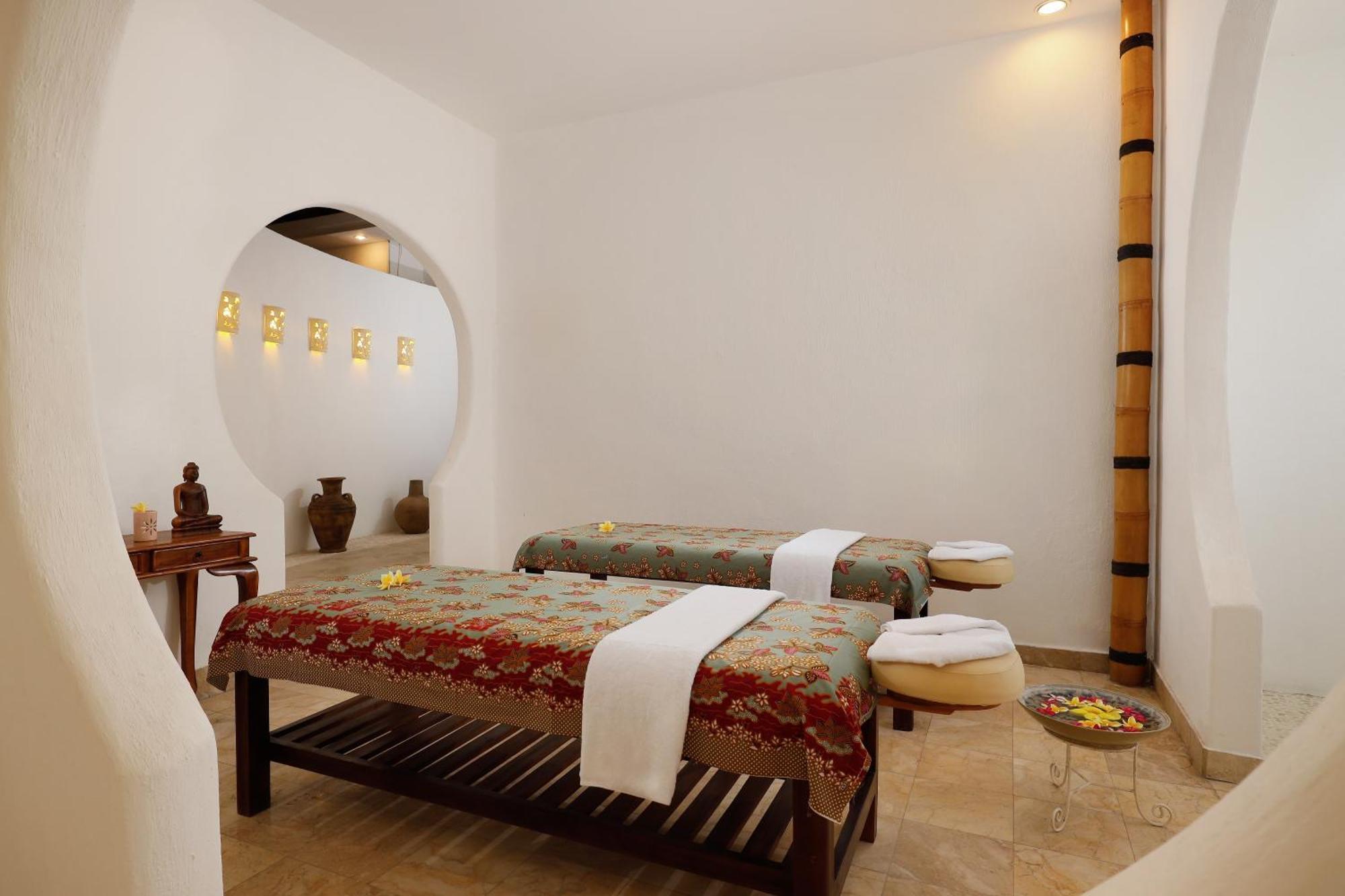 Puri Tempo Doeloe Boutique Hotel ซานูร์ ภายนอก รูปภาพ